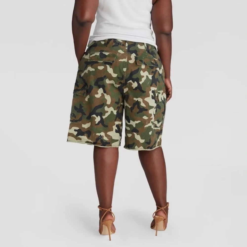 KBB by KAHLANA Women's Mid-Rise 'The Cargo Shorts' - Picture 2 of 3